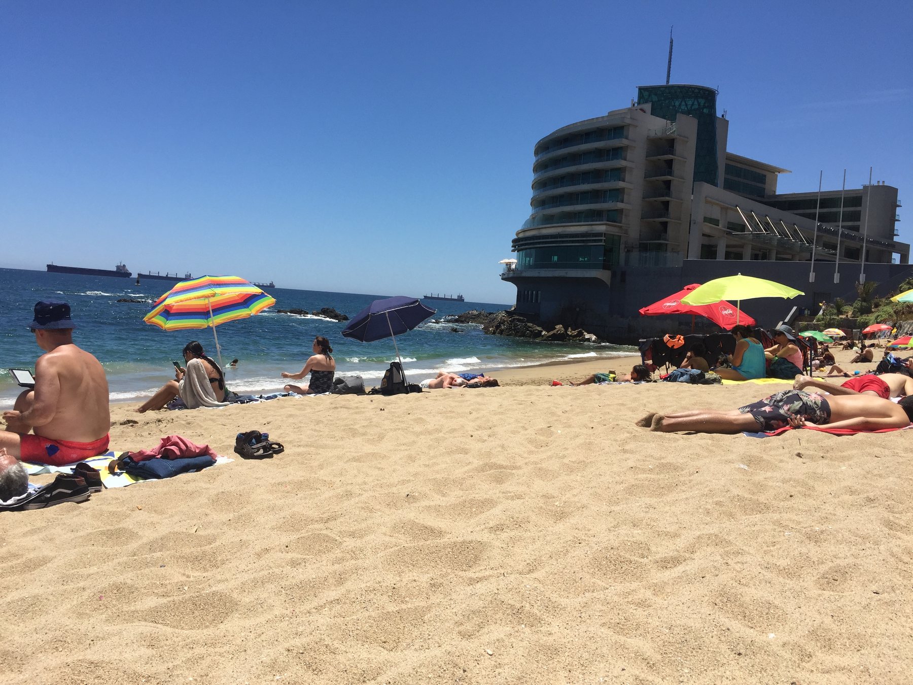 Playa de Viña del Mar, a pocos minutos de Espacio Lever
