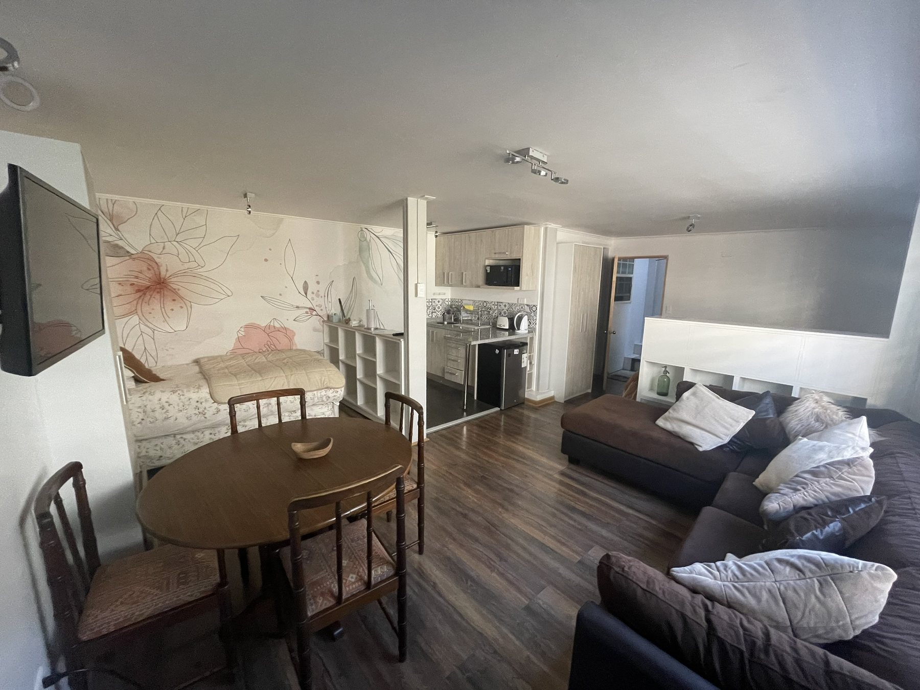 Espacio integrado con comedor y sala de estar